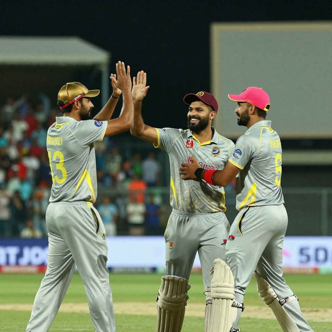 নিলামের দর আর লোড সাইকেল: যে দুই টেবিল একসঙ্গে বসে না